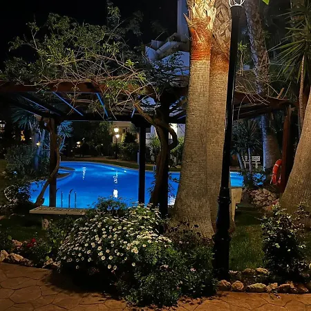 Boho, Punta Prima, Panorama Park,close To The 2 Beautiful Swimming Pools Apartment *